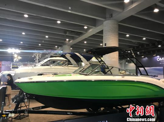 各游艇品牌集聚展会 索有为 摄 各游艇品牌集聚展会 索有为 摄