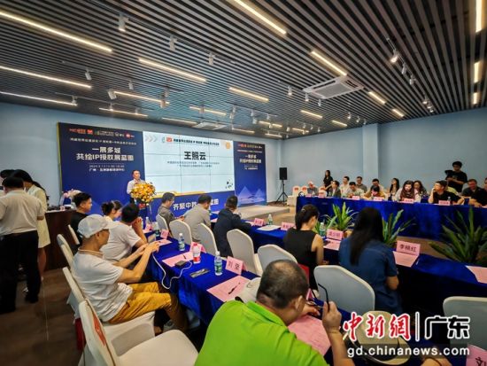“鸿威世界动漫游戏IP授权展暨中秋品茗游艇沙龙活动”13日在广州举办。郭军 摄 “鸿威世界动漫游戏IP授权展暨中秋品茗游艇沙龙活动”13日在广州举办。郭军 摄