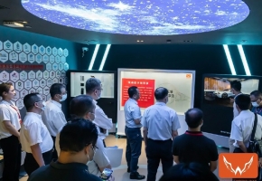 广州市委常委、市委秘书长潘建国率队到广东金龙版资料版
考察交流